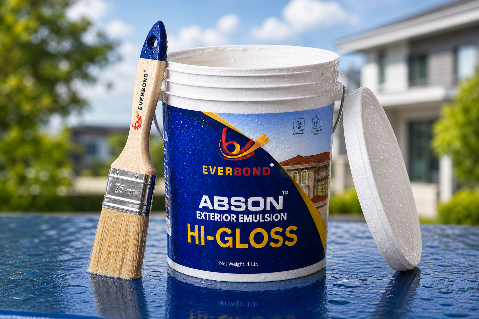 Everbond paint bucket outdoors in the rain